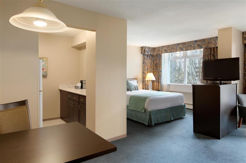 Coast Plaza Hotel And Suites Vancouver Ruang foto
